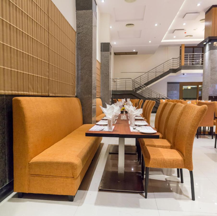 Hotel Saptagiri Hajdarabad Zewnętrze zdjęcie