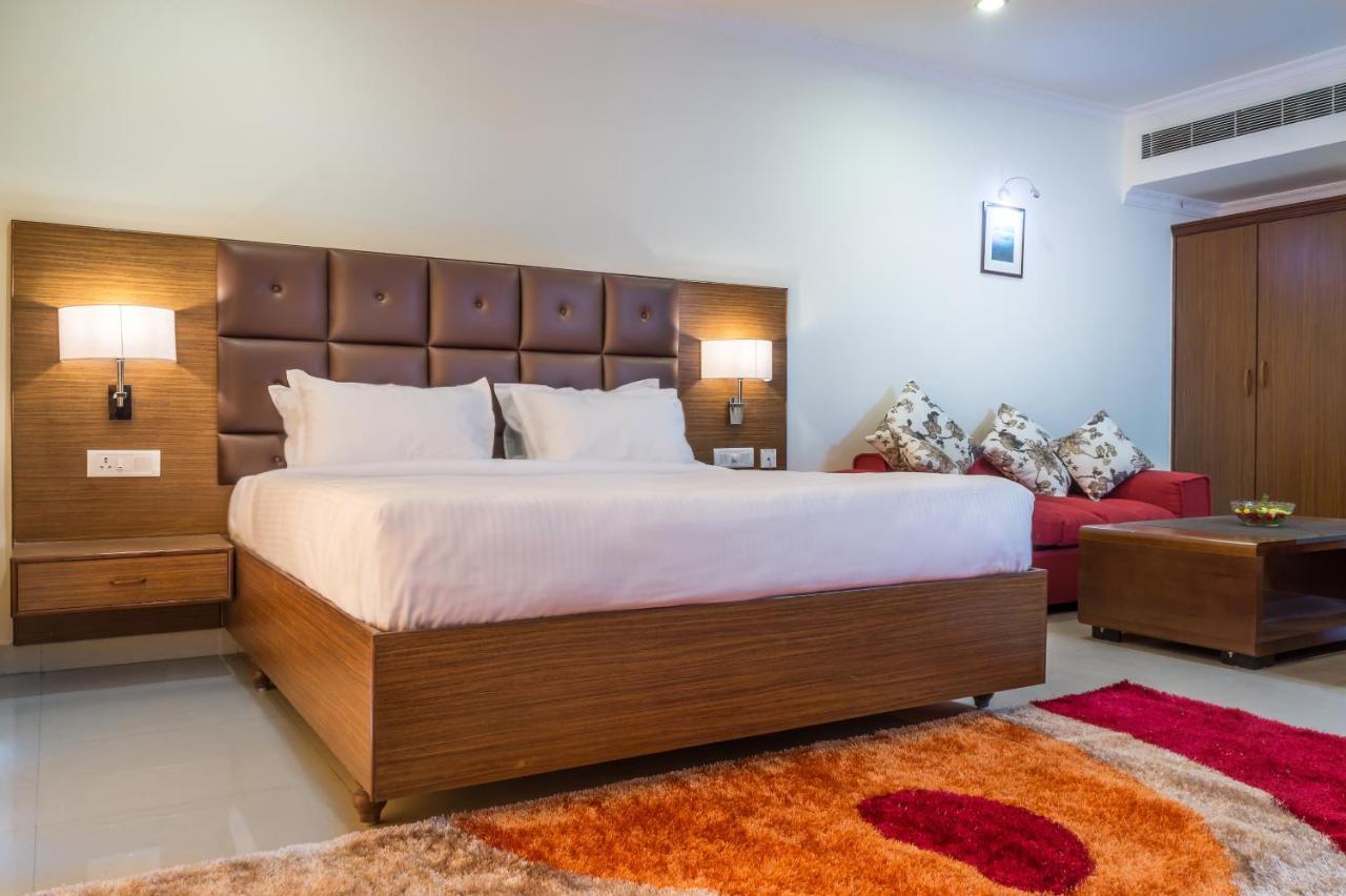 Hotel Saptagiri Hajdarabad Zewnętrze zdjęcie