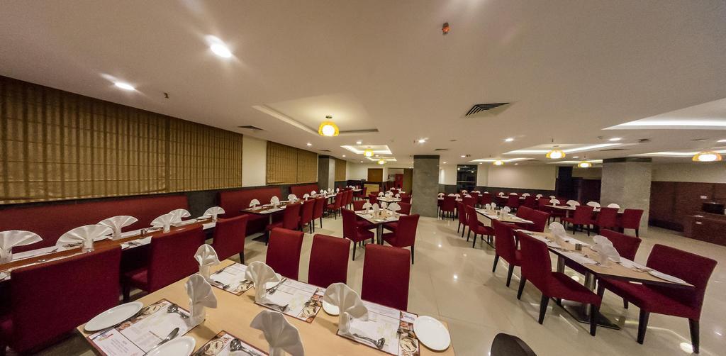 Hotel Saptagiri Hajdarabad Zewnętrze zdjęcie