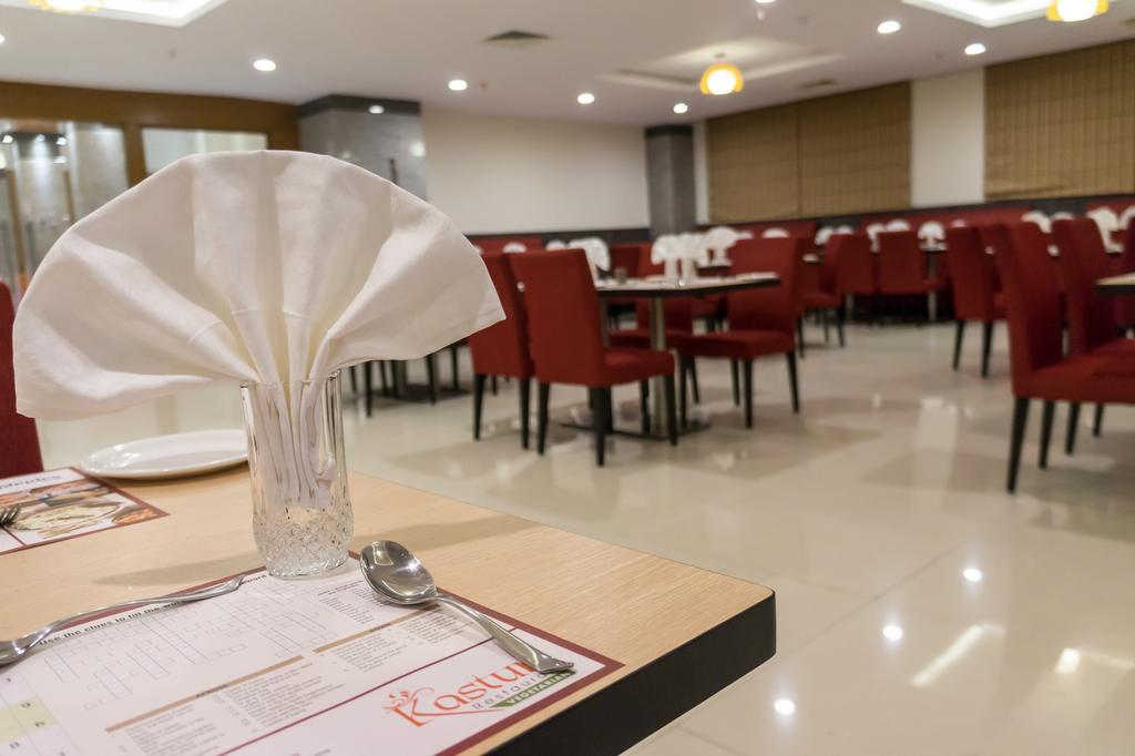 Hotel Saptagiri Hajdarabad Zewnętrze zdjęcie