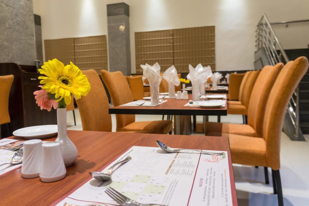 Hotel Saptagiri Hajdarabad Zewnętrze zdjęcie