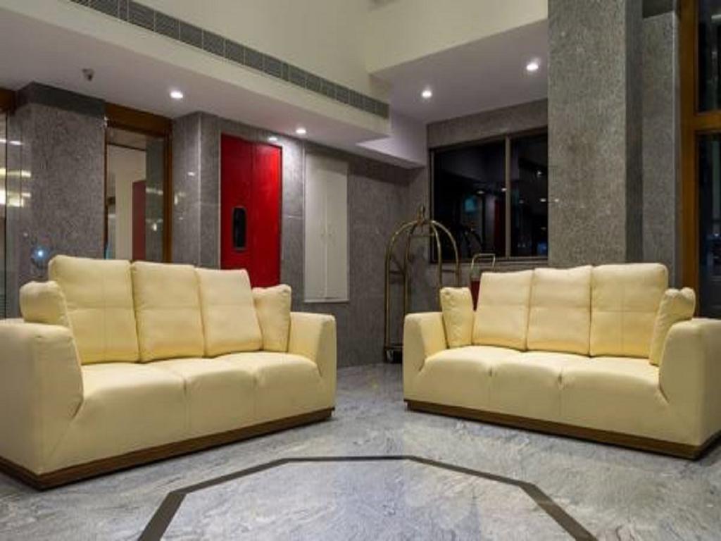 Hotel Saptagiri Hajdarabad Zewnętrze zdjęcie