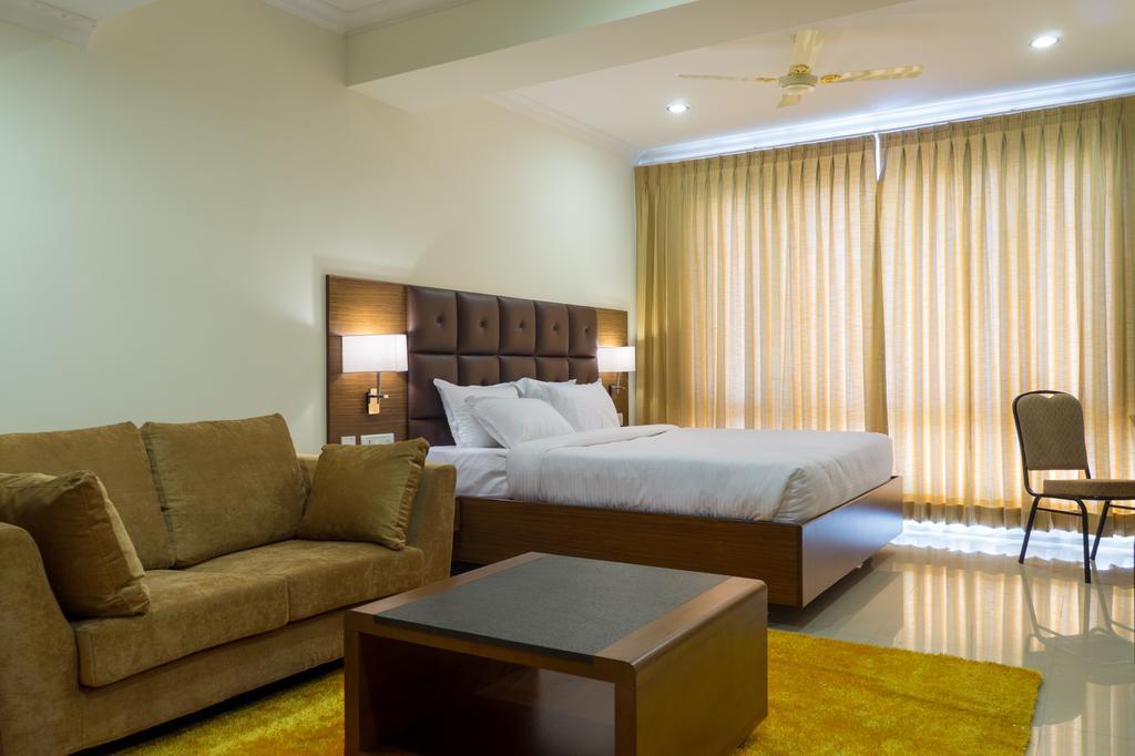Hotel Saptagiri Hajdarabad Zewnętrze zdjęcie