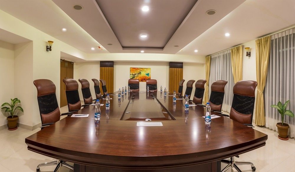 Hotel Saptagiri Hajdarabad Zewnętrze zdjęcie