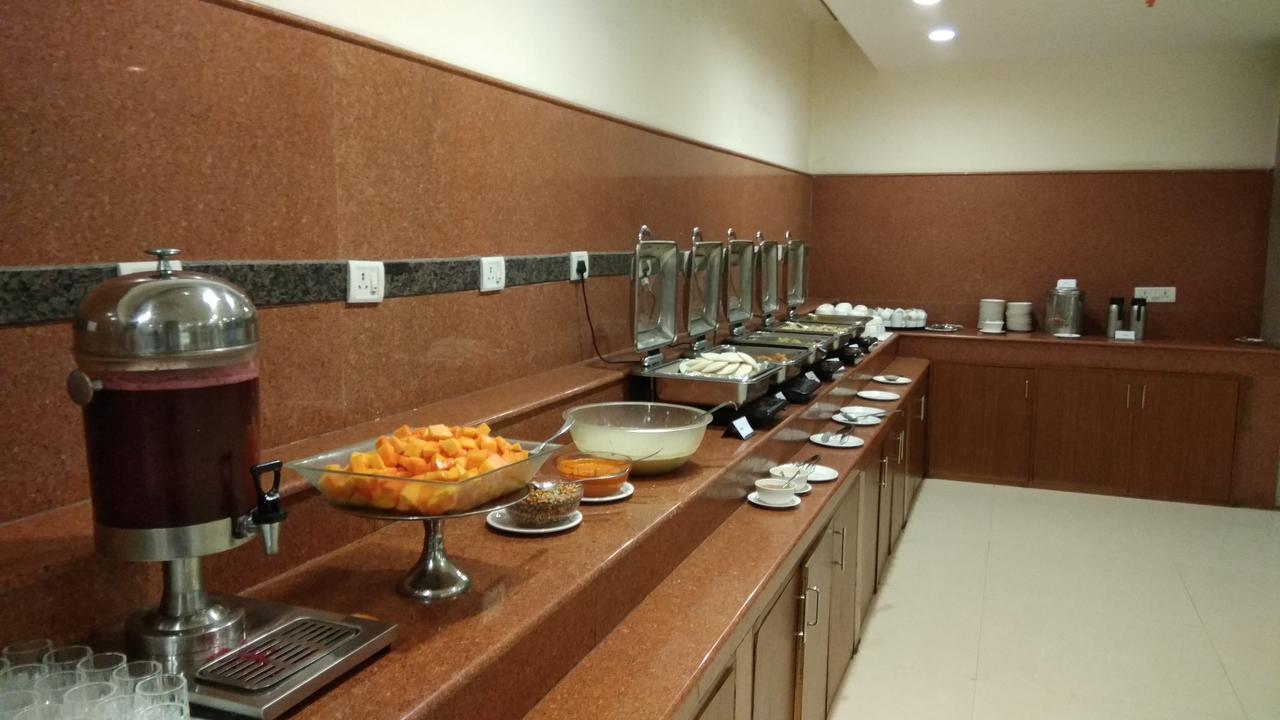 Hotel Saptagiri Hajdarabad Zewnętrze zdjęcie